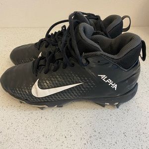 Nike Alpha boys cleats